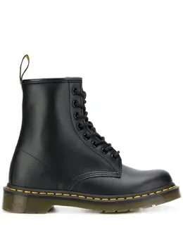 Dr. Martens: Чёрные ботинки  1460