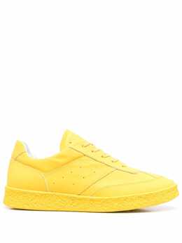 MM6 Maison Margiela: Яркие кроссовки 