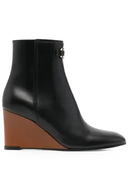 Salvatore Ferragamo: Чёрные ботинки 