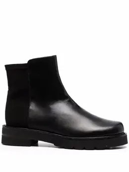 Stuart Weitzman: Чёрные ботинки 