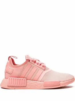 adidas: Розовые кроссовки  NMD_R1