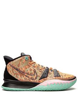 Nike: Многоцветные кроссовки  Kyrie 7
