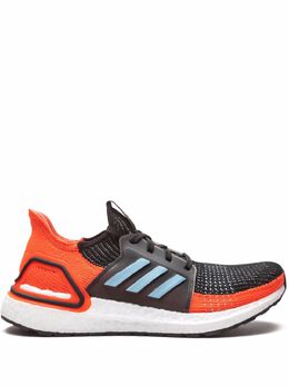 adidas: Чёрные кроссовки  UltraBoost 19