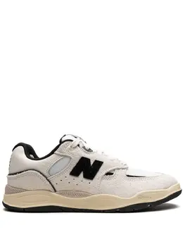 New Balance: Белые кроссовки  1010