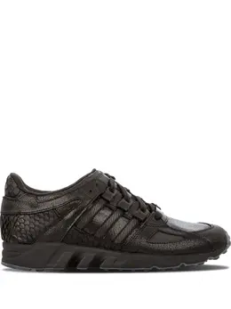 adidas: Чёрные кроссовки  Equipment