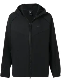 Nike: Куртка с капюшоном 