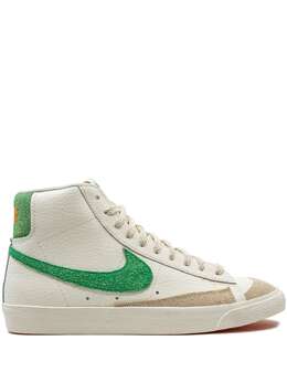 Nike: Белые кроссовки  Blazer Mid 77 Vintage