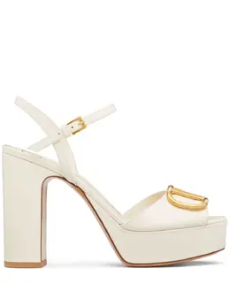 Valentino Garavani: Белые сандалии 