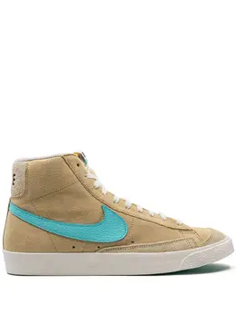 Nike: Бежевые кроссовки  Blazer Mid 77