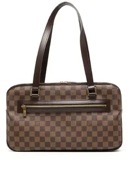 Louis Vuitton: Коричневая сумка 