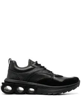 Ferragamo: Чёрные кроссовки 