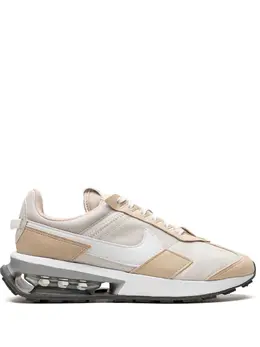 Nike: Бежевые кроссовки  Air Max Pre Day