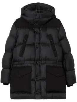 Burberry: Чёрная куртка 