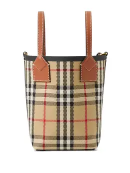 Burberry: Бежевая сумка  London