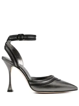 Manolo Blahnik: Чёрные туфли 