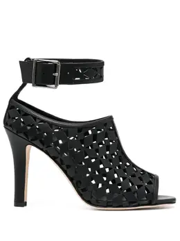 Manolo Blahnik: Чёрные сандалии 