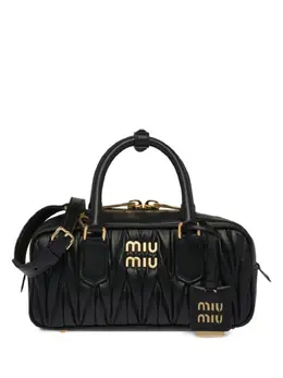 Miu Miu: Чёрная сумка 