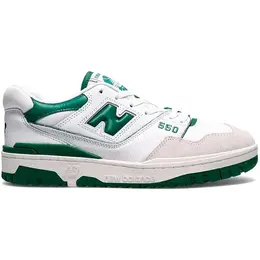 New Balance: Зелёные кроссовки  550