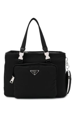 Prada: Чёрная сумка 
