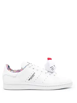 adidas: Белые кроссовки  X