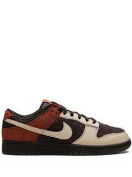 Nike: Коричневые кроссовки  Dunk Low