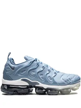 Nike: Светлые кроссовки  Air Vapormax Plus