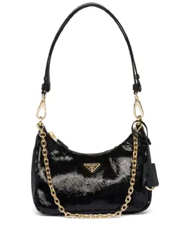 Prada: Чёрная сумка 
