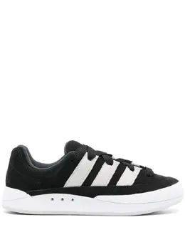 adidas: Чёрные кроссовки 