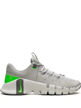 Nike: Светлые кроссовки 