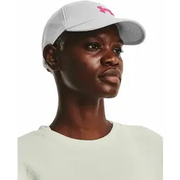 Under Armour: Белая кепка 