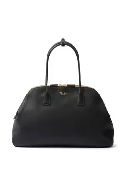 Prada: Чёрная сумка-шоппер 