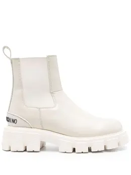 Love Moschino: Белые ботинки 