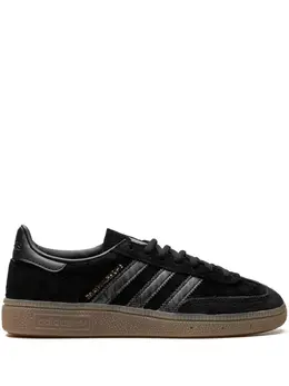adidas: Чёрные кроссовки  Suede