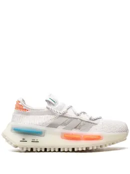adidas: Белые кроссовки  NMD