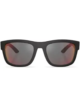 Prada Linea Rossa: Очки 