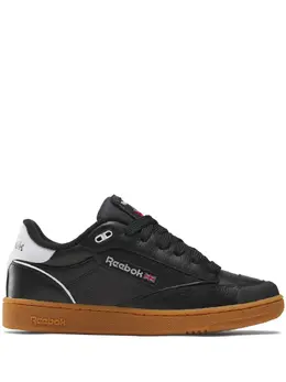 Reebok: Чёрные кроссовки  Club C