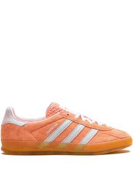 adidas: Оранжевые кроссовки  Gazelle Indoor