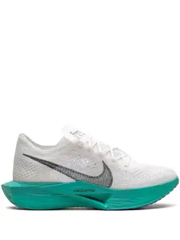 Nike: Белые кроссовки 