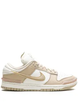 Nike: Бежевые кроссовки  Dunk Low