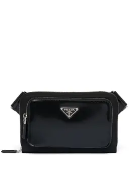 Prada: Чёрная сумка 