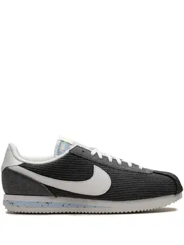 Nike: Тёмные кроссовки  Classic Cortez