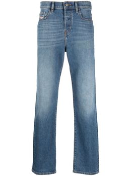 Diesel: Прямые джинсы  D Viker