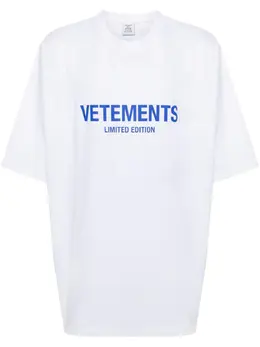 VETEMENTS: Футболка с принтом 