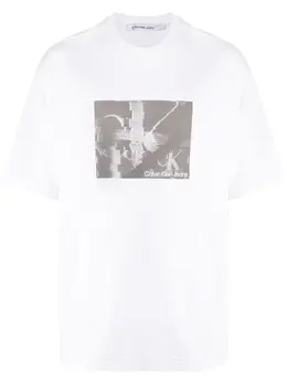 Calvin Klein: Футболка с принтом 