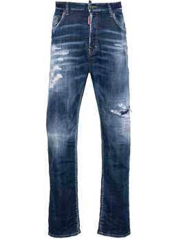 Dsquared2: Тёмные джинсы 