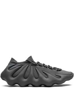 adidas Yeezy: Тёмные кроссовки 