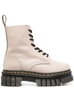 Dr. Martens: Светлые ботинки 