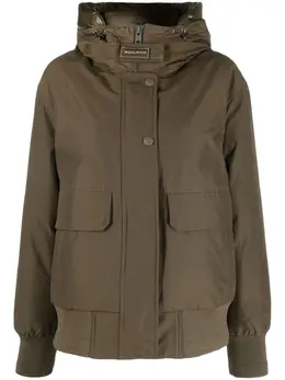Woolrich: Куртка  Arctic цвета хаки