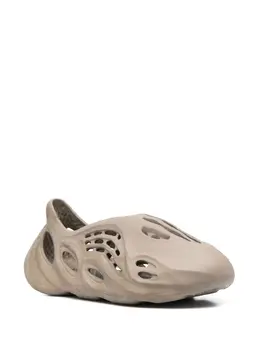 adidas Yeezy: Кроссовки 