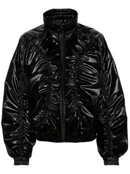 Moncler: Чёрная куртка 